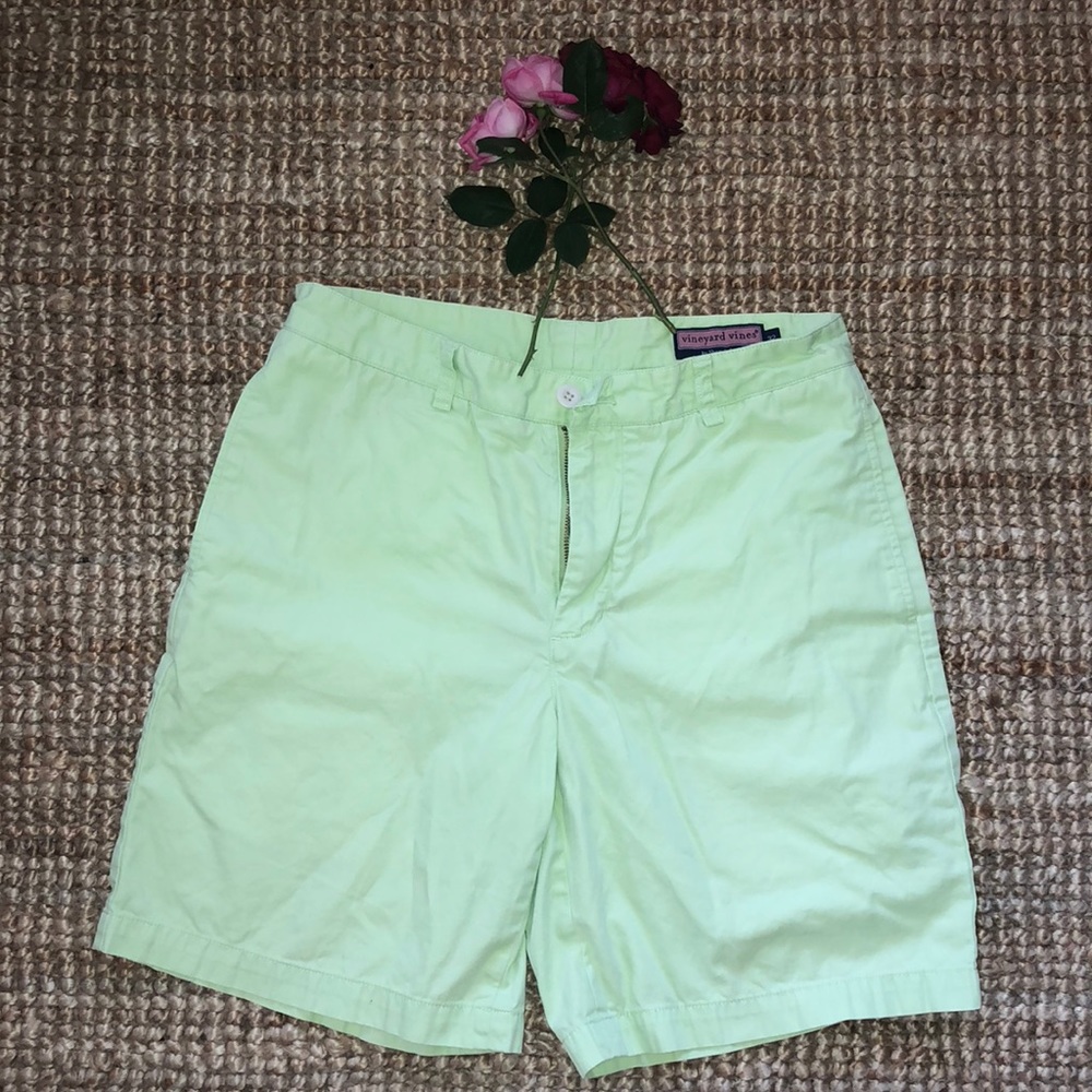 Men’s vineyard vines shorts